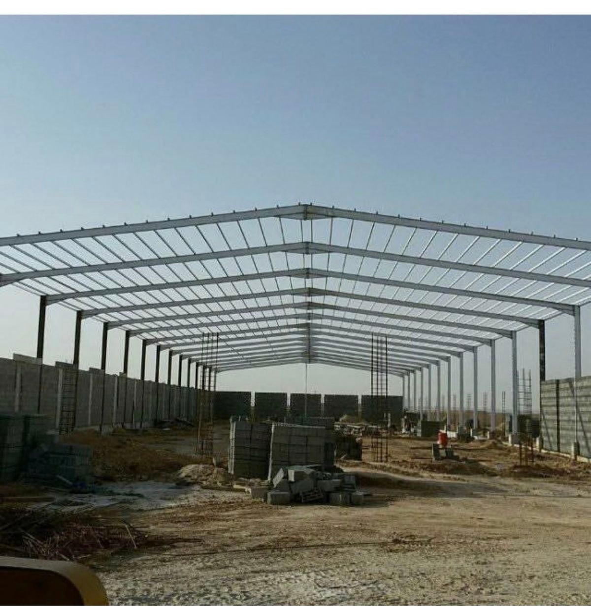إنشاء الهناجر والمستودعات والهياكل الحديدية
